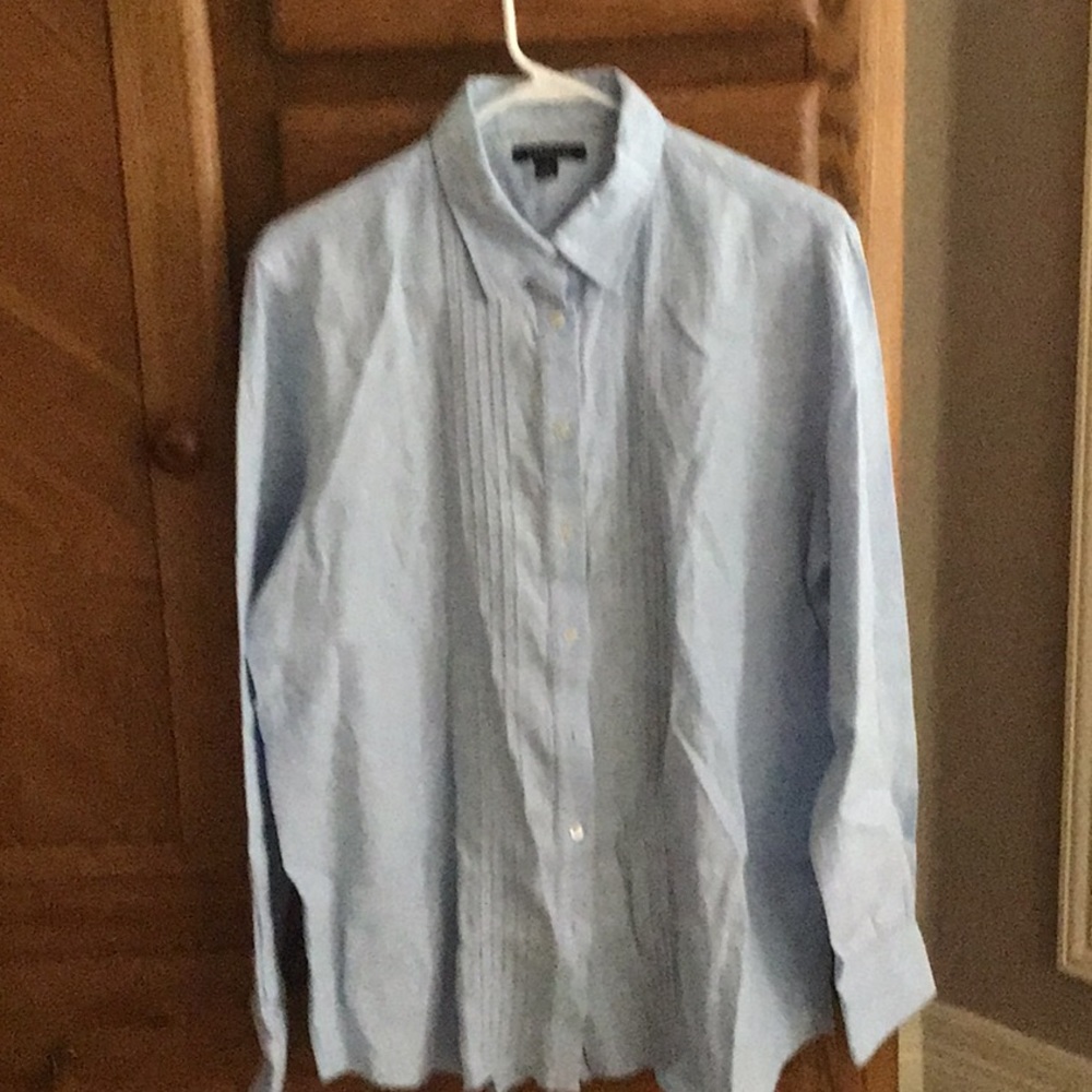 Land’s End light blue linen long sleeve women’s shirt